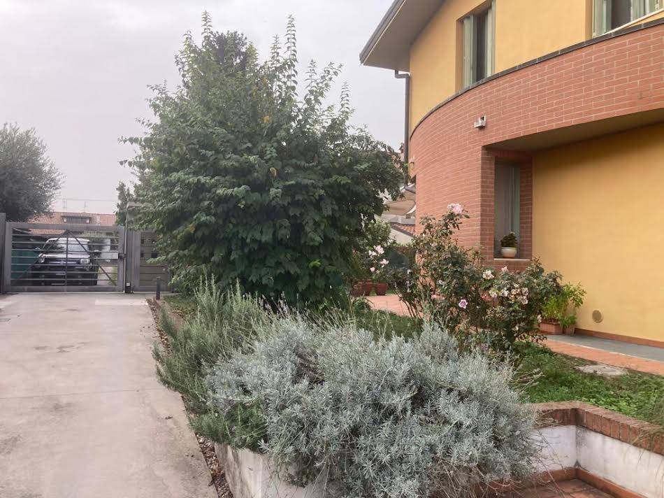 Villa a Cologno al Serio