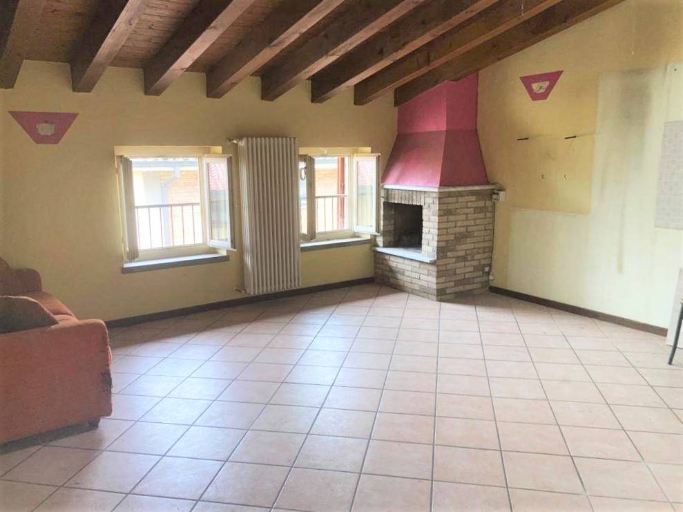 Appartamento a Cividate al Piano