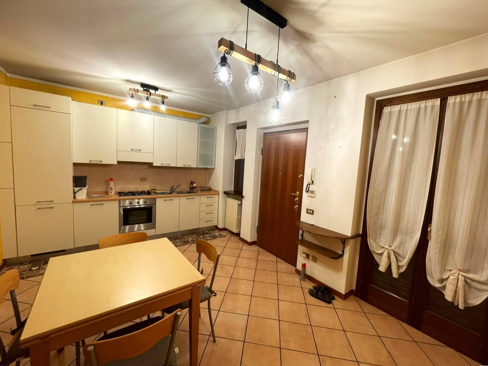 BILOCALE INDIPENDENTE CON BOX E GIARDINO!